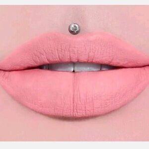 Jeffree Star Velour Liquid Lipstick in Skin Tight New In Box
